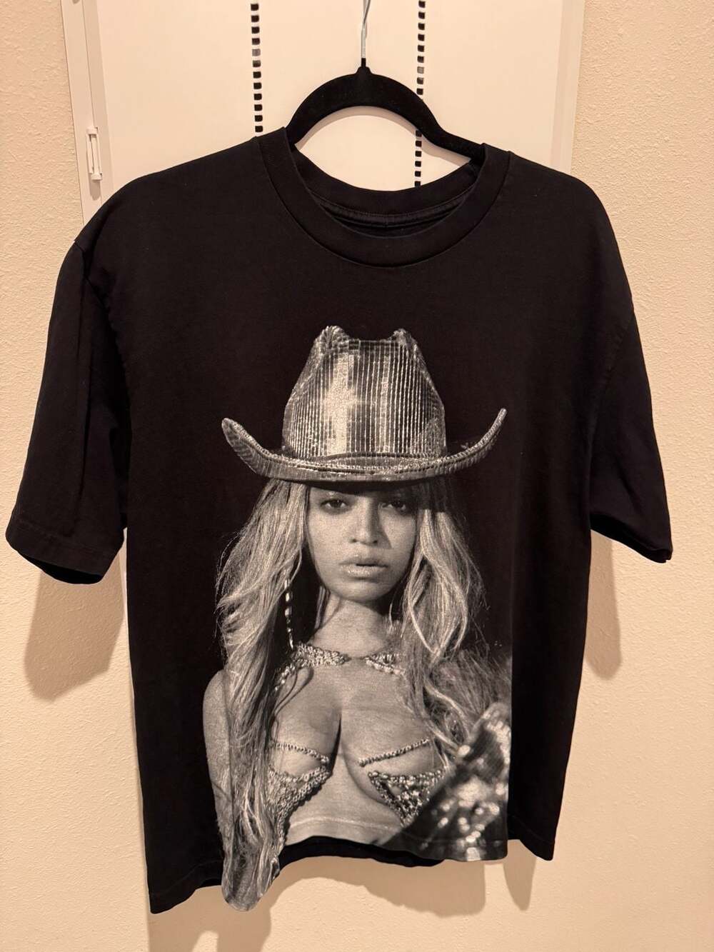 Beyoncé Official Renaissance World Tour 2023 Graphic T-Shirt